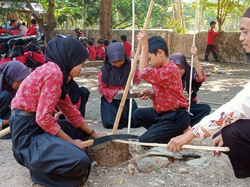 Tentang Sekolah