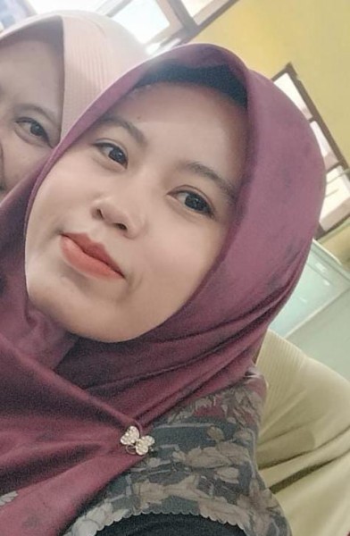 Iis Wahyuni, S.Pd