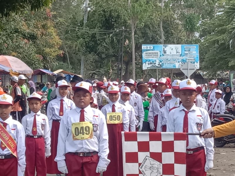 SDN 7 Curah Tatal Ikuti Lomba Gerak Jalan Tingkat Kecamatan Arjasa